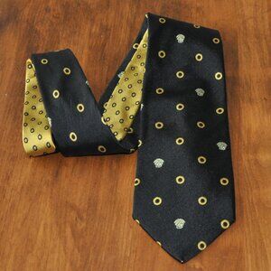 Rare Gianni Versace Black & Gold Ring Medusa 100% Silk Neck Tie Made In Italy.
